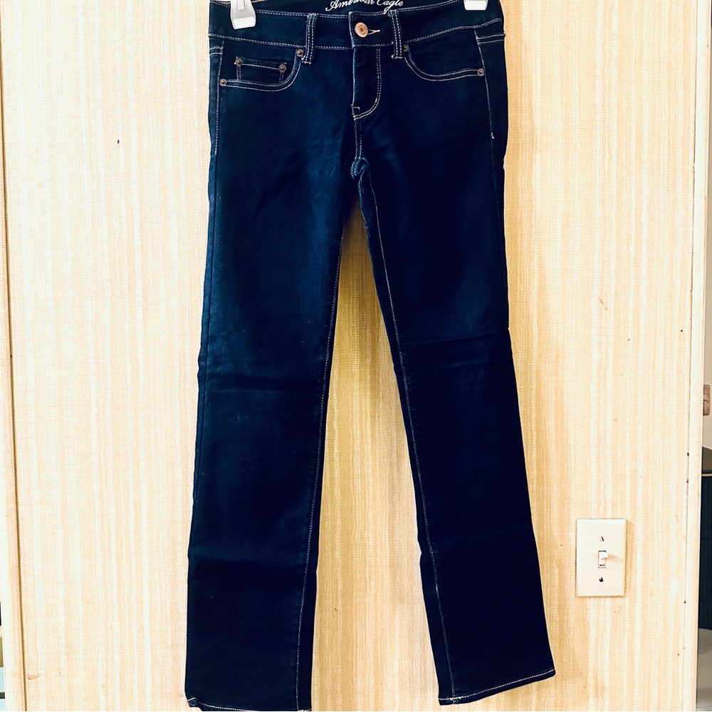 NWOT New AEO Amer Eagle Outfitters Blue Denim Straight Jeans Size 4 Short